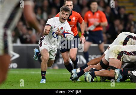 Twickenham, Vereinigtes Königreich. November 2024. Herbst International. England V Neuseeland. Allianz Stadium. Twickenham. Harry Randall (England) reist während des England V New Zealand Autumn International Rugby-Spiels im Allianz Stadium in London, Großbritannien. Quelle: Sport In Pictures/Alamy Live News Stockfoto