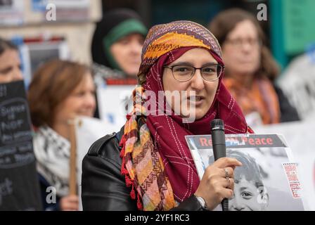 Glasgow, Schottland, Großbritannien. November 2024. Nicht auf Völkermord-Protest vor der Barclays Bank in Argyle Street Glasgow setzen. Gutschrift R.. Gass/Alamy Live News Stockfoto