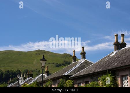 Häuser in Luss Village, Loch Lomond, Schottland Stockfoto