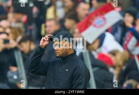 Trainer Vincent Kompany (FCB), Teammanager, Headcoach, Trainer, im Spiel FC BAYERN MÜNCHEN - 1. FC UNION BERLIN am 2. November 2024 in München. Saison 2024/2025, 1.Bundesliga, FCB, München, Spieltag 9, 9.Spieltag Fotograf: Peter Schatz - DFL-VORSCHRIFTEN VERBIETEN DIE VERWENDUNG VON FOTOGRAFIEN als BILDSEQUENZEN und/oder QUASI-VIDEO - Stockfoto
