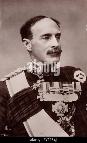 General Sir Ian Hamilton, Generalinspektor der Überseestreitkräfte, britischer Offizier der Armee, Postkarte aus den 1910er Jahren. Elliot & Fry Pub. Stockfoto