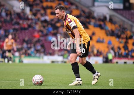 Bradford, Großbritannien. Oktober 2024. Bradford City Mittelfeldspieler Corry Evans während des Spiels Bradford City gegen Aldershot Town FA Cup Runde 1 im University of Bradford Stadium, Bradford, Großbritannien am 2. November 2024 Credit: Every Second Media/Alamy Live News Stockfoto