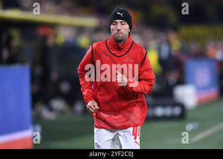 Dortmund, Deutschland. November 2024. Fußball 1. Bundesliga 9. Spieltag Borussia Dortmund - RB Leipzig am 02.11.2024 im Signal Iduna Park Dortmund Kevin Kampl ( Leipzig ) DFL-Vorschriften verbieten jede Verwendung von Fotografien als Bildsequenzen und/oder Quasi-Video. Foto: Revierfoto Credit: ddp Media GmbH/Alamy Live News Stockfoto