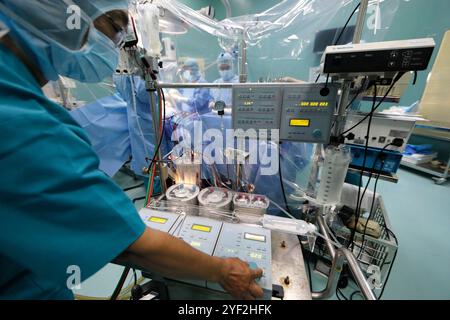 Kardiologisches Krankenhaus. Operationssaal. Herzchirurgie. Kardioplegie. Ho-Chi-Minh-Stadt. Vietnam. Kardiologiekrankenhaus 016798 125 Stockfoto