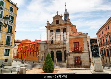 Madrid, Spanien - 18. August 2014: Fantastischer Blick auf die Iglesia del Sacramento. Stockfoto