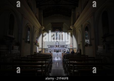 Die Kirche der Unbefleckten Empfängnis wurde durch das Erdbeben von 1805 zerstört und 1852 wieder aufgebaut. Der Innenraum hat ein einziges Schiff, mit einem Stockfoto