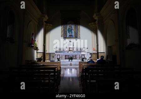 Die Kirche der Unbefleckten Empfängnis wurde durch das Erdbeben von 1805 zerstört und 1852 wieder aufgebaut. Der Innenraum hat ein einziges Schiff, mit einem Stockfoto