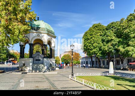 Der deutsche Brunnen auf dem Sultanahmet-Platz in Istanbul, Türkei Stockfoto