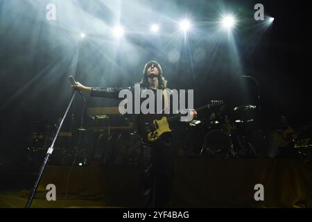 UK. November 2024. LONDON, ENGLAND - 02. NOVEMBER: Tom Ogden von Blossoms trat am 2. November 2024 in London auf. CAP/MAR © MAR/Capital Pictures Credit: Capital Pictures/Alamy Live News Stockfoto