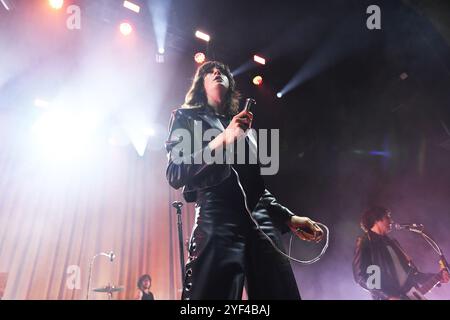UK. November 2024. LONDON, ENGLAND - 02. NOVEMBER: Tom Ogden von Blossoms trat am 2. November 2024 in London auf. CAP/MAR © MAR/Capital Pictures Credit: Capital Pictures/Alamy Live News Stockfoto