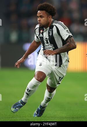 Turin, Italien. 30. Oktober 2024. Weston McKennie aus Juventus während des Spiels der Serie A im Allianz Stadium in Turin. Der Bildnachweis sollte lauten: Jonathan Moscrop/Sportimage Credit: Sportimage Ltd/Alamy Live News Stockfoto