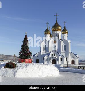 PETROPAVLOVSK STADT, KAMTSCHATKA, RUSSLAND, 6. JAN 2018: Bau der Dreifaltigkeitskirche der Orthodoxen Kathedrale von Petropavlovsk, Kamtschatka Diözese Russisch-Orthodo Stockfoto