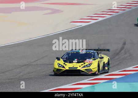 Sakhir, Bahrain. November 2024. 60 Lamborghini Iron Lynx, SHAHIN Yasser Porträt, während des Rookie-Tests der FIA-Weltmeisterschaft 2024, am 3. November 2024 auf dem Bahrain International Circuit in Sakhir, Bahrain - Foto Frédéric Le Floc'h / DPPI Stockfoto