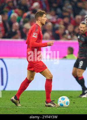 Leon GORETZKA, FCB 8 im Spiel FC BAYERN MÜNCHEN - 1.FC UNION BERLIN 3-0 am 2. November 2024 in München. Saison 2024/2025, 1.Bundesliga, FCB, München, Spieltag 9, 9.Spieltag-Fotograf: ddp-Bilder / STAR-Bilder - DFL-VORSCHRIFTEN VERBIETEN JEDE VERWENDUNG VON FOTOGRAFIEN als BILDSEQUENZEN und/oder QUASI-VIDEO - Stockfoto