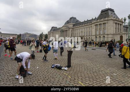 Brüssel, Belgien November 2024. Die Läufer wurden beim Brüsseler Marathon am Sonntag, den 3. November 2024 in Brüssel gezeigt. BELGA FOTO NICOLAS MAETERLINCK Credit: Belga News Agency/Alamy Live News Stockfoto