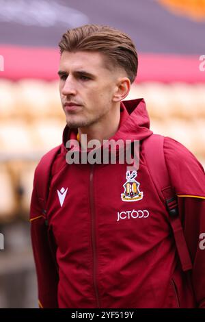 Bradford, Großbritannien. Oktober 2024. Bradford City Verteidiger Jay Benn während des Spiels Bradford City gegen Aldershot Town FA Cup Runde 1 im University of Bradford Stadium, Bradford, Großbritannien am 2. November 2024 Credit: Every Second Media/Alamy Live News Stockfoto