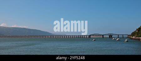 Barmouth Railway Bridge über den Fluss Mawddach, Gwynedd, Wales Stockfoto