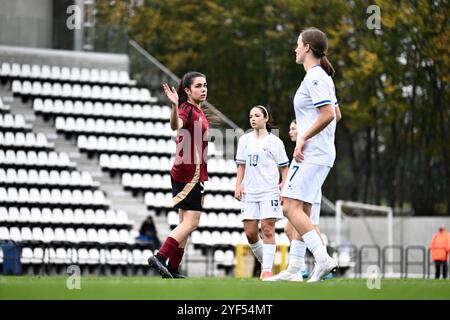 Tubize, Belgien. November 2024. Free Vanneste von Belgien, dargestellt während eines Fußballspiels zwischen den belgischen Frauen unter 17 Mannschaften, genannt die roten Flammen, und Bosnien und Herzegowina in der UEFA Frauen-U17-Wettkampfrunde 1 Spieltag 1 in Gruppe A2 am Sonntag, 3. November 2024 in Tubize, Belgien. Quelle: Sportpix/Alamy Live News Stockfoto