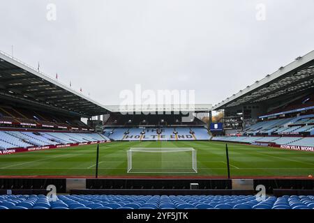 Birmingham, Großbritannien. November 2024. Ein allgemeiner Überblick über den Boden vor dem Spiel der Women's Super League zwischen Aston Villa Women und Liverpool Women im Villa Park, Birmingham, England am 3. November 2024. Foto von Stuart Leggett. Nur redaktionelle Verwendung, Lizenz für kommerzielle Nutzung erforderlich. Keine Verwendung bei Wetten, Spielen oder Publikationen eines einzelnen Clubs/einer Liga/eines Spielers. Quelle: UK Sports Pics Ltd/Alamy Live News Stockfoto