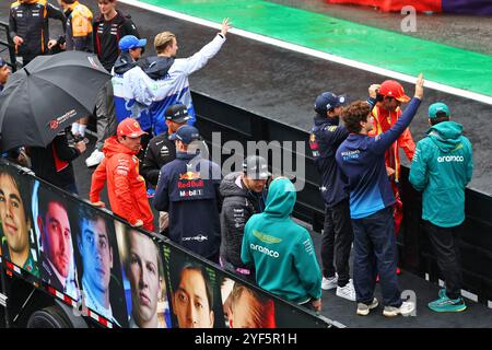 Sao Paulo, Brasilien. November 2024. Fahrerparade. Formel-1-Weltmeisterschaft, Rd 21, großer Preis Brasiliens, Sonntag, 3. November 2024. Sao Paulo, Brasilien. Quelle: James Moy/Alamy Live News Stockfoto