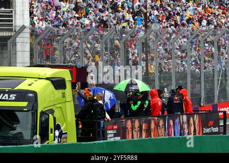 Sao Paulo, Brasilien. November 2024. Fahrerparade. Formel-1-Weltmeisterschaft, Rd 21, großer Preis Brasiliens, Sonntag, 3. November 2024. Sao Paulo, Brasilien. Quelle: James Moy/Alamy Live News Stockfoto