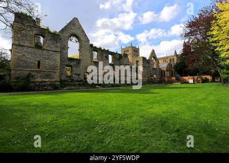 The Palace Gardens at Southwell Minster, Southwell Market Town, Nottinghamshire, England, Großbritannien Stockfoto