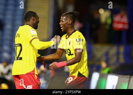 Hillsborough Stadium, Sheffield, England - 2. November 2024 Vakoun Issouf Bayo (19) aus Watford feiert mit Ken Sema (12), nachdem er sein 3. Und Watfords 5. Tor erzielt hat - während des Spiels Sheffield Wednesday gegen Watford, EFL Championship, 2024/25, Hillsborough Stadium, Sheffield, England - 2. November 2024 Credit: Arthur Haigh/WhiteRosePhotos/Alamy Live News Stockfoto