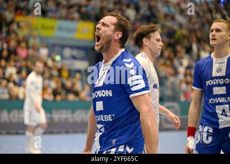 Kentin Mahe (VfL Gumersbach 22) schreit vor Wut VfL Gummersbach vs. Handball Sportverein Handball, Daikin 1. Bundesliga, 9. Spieltag, Spielzeit 2024-2025, Schwalbe Arena Gummersbach, 03.11..2024 Foto: Eibner-Pressefoto/Jürgen Augst Stockfoto