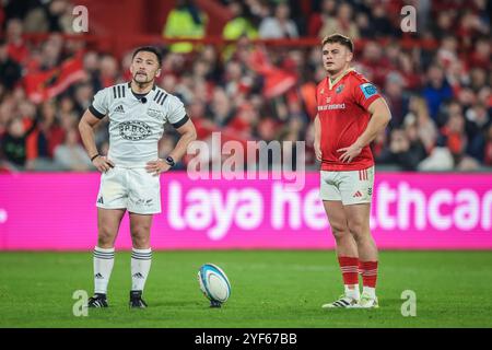 November 2024, Thomond Park, Limerick, Irland - Action von Munster Rugby vs All Blacks XV Stockfoto