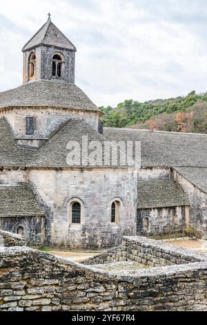 Zisterzienserabtei Notre-Dame de Sénanque in Gordes, Frankreich Stockfoto