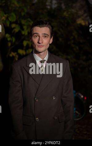 Sebastian Schneider Schauspieler bei der Deutschlandpremiere von Bekenntnisse des Hochstaplers Thomas Mann 03.11.24, ODEON-Lichtspieltheater, K *** Sebastian Schneider Schauspieler bei der deutschen Premiere von Bekenntnisse des Hochstaplers Thomas Mann 03 11 24, ODEON Lichtspieltheater, K Stockfoto