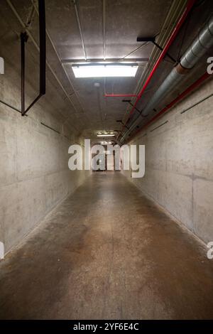 Betonflur zur Sicherung des Lagerraums im Diefenbunker, Carp, Ontario, Kanada Stockfoto