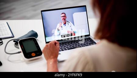Telemedizin Videoanruf An Arzt Auf Laptop Stockfoto