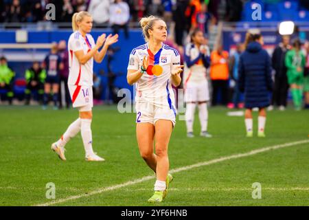 Lyon, Frankreich. November 2024. Ellie Carpenter (12 Olympique Lyonnais) während des Spiels Arkema Premiere Ligue zwischen Olympique Lyonnais und Paris Saint-Germain im Groupama-Stadion in Lyon, Frankreich. (Pauline FIGUET/SPP) Credit: SPP Sport Press Photo. /Alamy Live News Stockfoto