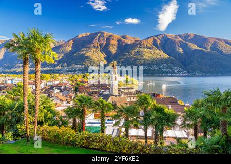 Ascona, Schweiz Stadtbild am Ufer des Lago Maggiore am Tag. Stockfoto