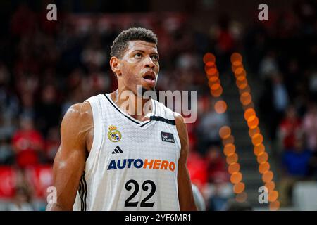 Murcia, Spanien. November 2024. Endesa League Basketballspiel zwischen UCAM CB und Real Madrid im Palacio de Deportes in Murcia © ABEL F. ROS/Alamy Live News Stockfoto