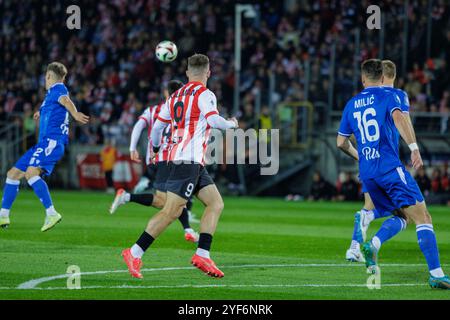 Krakau, Polen, 19. Oktober 2024, Ein Fußballspiel in der PKO BP Ekstraklasa 1. Spieltag 12 zwischen Cracovia gegen Lech Poznan, OP: Benjamin Kal Stockfoto