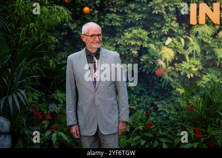 London, England – 03. November: Jim Broadbent nimmt am 3. November 2024 an der Weltpremiere von Paddington Oin Peru am Leicester Square in London Teil (Quelle: Lounisphotography / Alamy Live News) Stockfoto