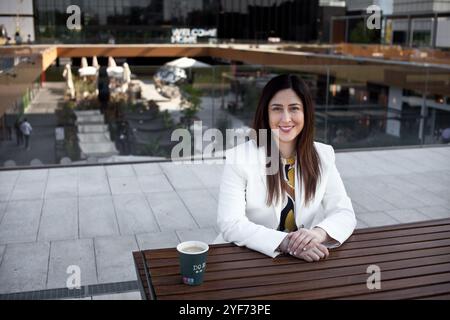 Student des Executive MBA an der IE Business School in Madrid, während einer Fotosession auf dem IE University Campus. Stockfoto