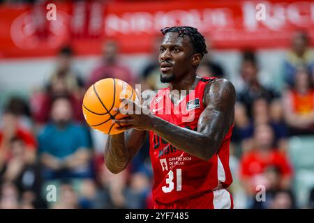 Murcia, Spanien. November 2024. Endesa League Basketballspiel zwischen UCAM CB und Real Madrid im Palacio de Deportes in Murcia © ABEL F. ROS/Alamy Live News Stockfoto