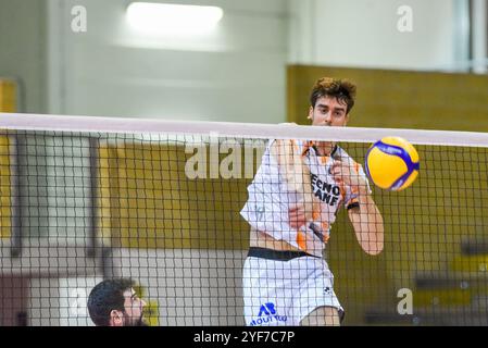 (Sonepar Padova) während des Spiels Cisterna Volley vs Sonepar Padova, Volleyball italienische Serie A Männer Superliga in Cisterna di Latina (LT), Italien, 03. November 2024 Stockfoto