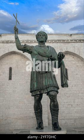 Koloss von Barletta in Apulien, Süditalien. Stockfoto