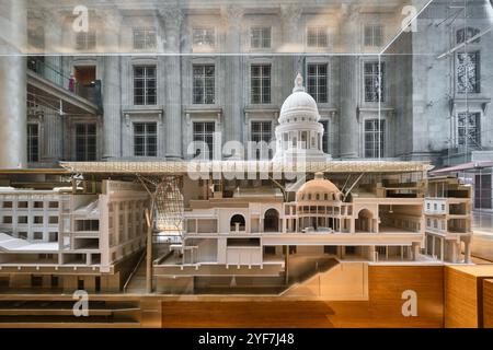 Singapur - 16. August 2024: Sektionsmodell der National Gallery. Weltweit größte öffentliche Sammlung von Kunst in Singapur und Südostasien Stockfoto