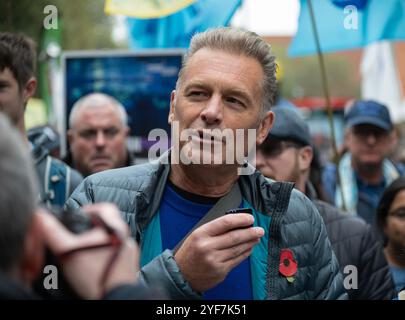 London, UK, 11. November 2024. Marsch für Wasser. März für die Reinigung des britischen Wassers. Durch: Reform der rechtsvorschriften, bessere Strafverfolgung und Investitionen für die lange Schrecken. Kredit: A. Bennett Credit: andrew bennett/Alamy Live News Stockfoto