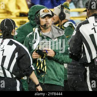 Green Bay, Usa. November 2024. Matt LaFleur, Cheftrainer der Green Bay Packers, steht am Sonntag, den 3. November 2024, während des NFL-Spiels zwischen den Detroit Lions und den Green Bay Packers im Lambeau Field in Green Bay, Wisconsin, an der Seitenlinie. Foto: Tannen Maury/UPI Credit: UPI/Alamy Live News Stockfoto