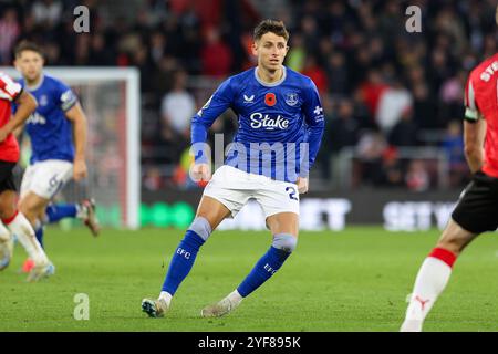 Southampton, Großbritannien. November 2024. Jesper Lindstrøm vom Everton FC während des Southampton FC gegen Everton FC in St. Mary's Stadium, Southampton, England, Großbritannien am 2. November 2024 Credit: Every Second Media/Alamy Live News Stockfoto