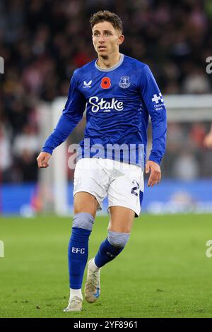 Southampton, Großbritannien. November 2024. Jesper Lindstrøm vom Everton FC während des Southampton FC gegen Everton FC in St. Mary's Stadium, Southampton, England, Großbritannien am 2. November 2024 Credit: Every Second Media/Alamy Live News Stockfoto