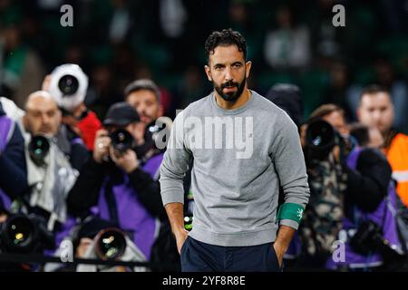 Lissabon, Portugal. November 2024. Ruben Amorim (Sporting CP) im Spiel der Liga Portugal zwischen den Teams von Sporting CP und CF Estrela Amadora im Estadio Jose Alvalade Endergebnis: Sporting CP 5 - 1 CF Estrela Amadora (Foto: Maciej Rogowski/SOPA Images/SIPA USA) Credit: SIPA USA/Alamy Live News Stockfoto