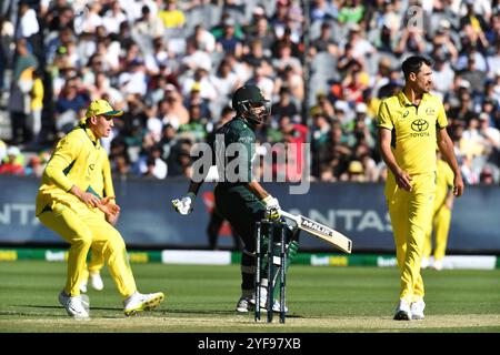 MELBOURNE AUSTRALIEN. November 2024. Im Bild: Pakistan Batter Irfan Khan, während des ersten Tages des Cricket Matches Australia gegen Pakistan One Day International auf dem Melbourne Cricket Ground, Melbourne, Australien am 4. November 2024. Quelle: Karl Phillipson/Alamy Live News Stockfoto