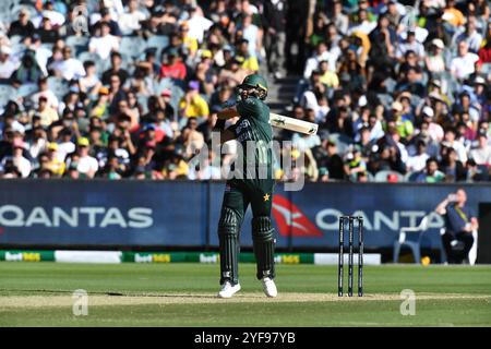 MELBOURNE AUSTRALIEN. November 2024. Im Bild: Pakistanischer Bowler Shaheen Shah Afridi, während des ersten Tages des Cricket-Matches Australia gegen Pakistan One Day International auf dem Melbourne Cricket Ground, Melbourne, Australien am 4. November 2024. Quelle: Karl Phillipson/Alamy Live News Stockfoto